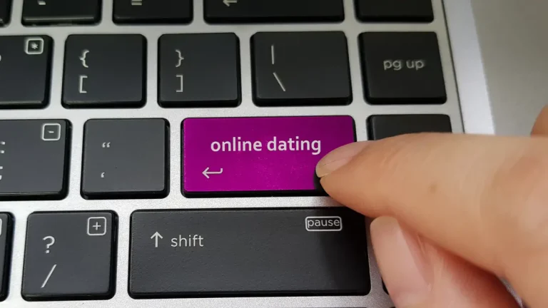 Zoeken naar ‘online dating'